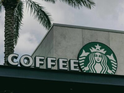 Starbucks Boykott: Warum Verbraucher sich entscheiden, Starbucks zu boykottieren und was dahinter steckt