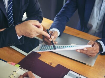 Finanzexpertise in Worte fassen, die wirklich ankommen