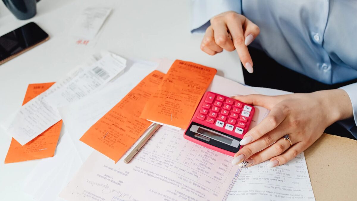 Belohnung für Schwarzarbeit melden Wann sich eine Anzeige lohnen kann