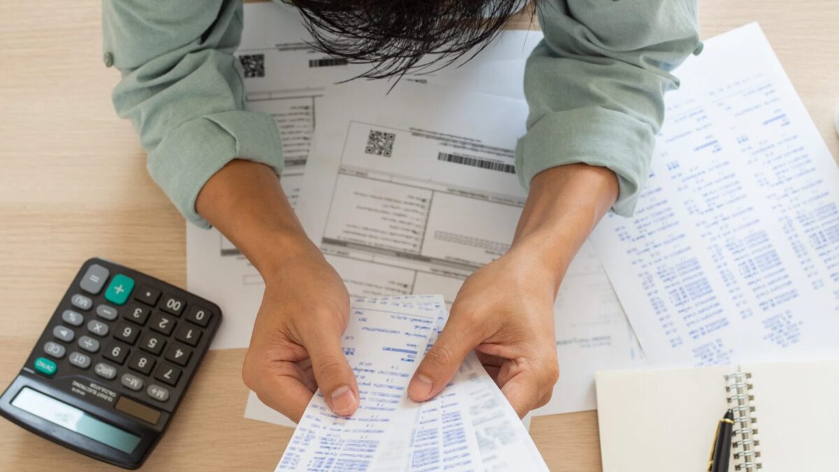 Welche Steuern als Selbstständiger Was zahlen Freiberufler und Gewerbetreibende