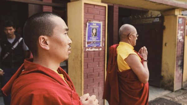 loslassen zitate dalai lama