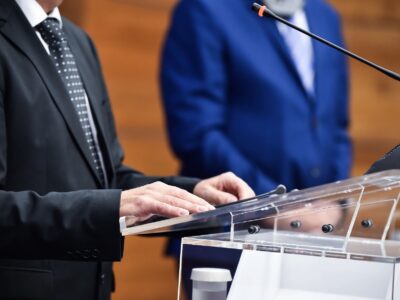 Geschätztes Vermögen von Politiker